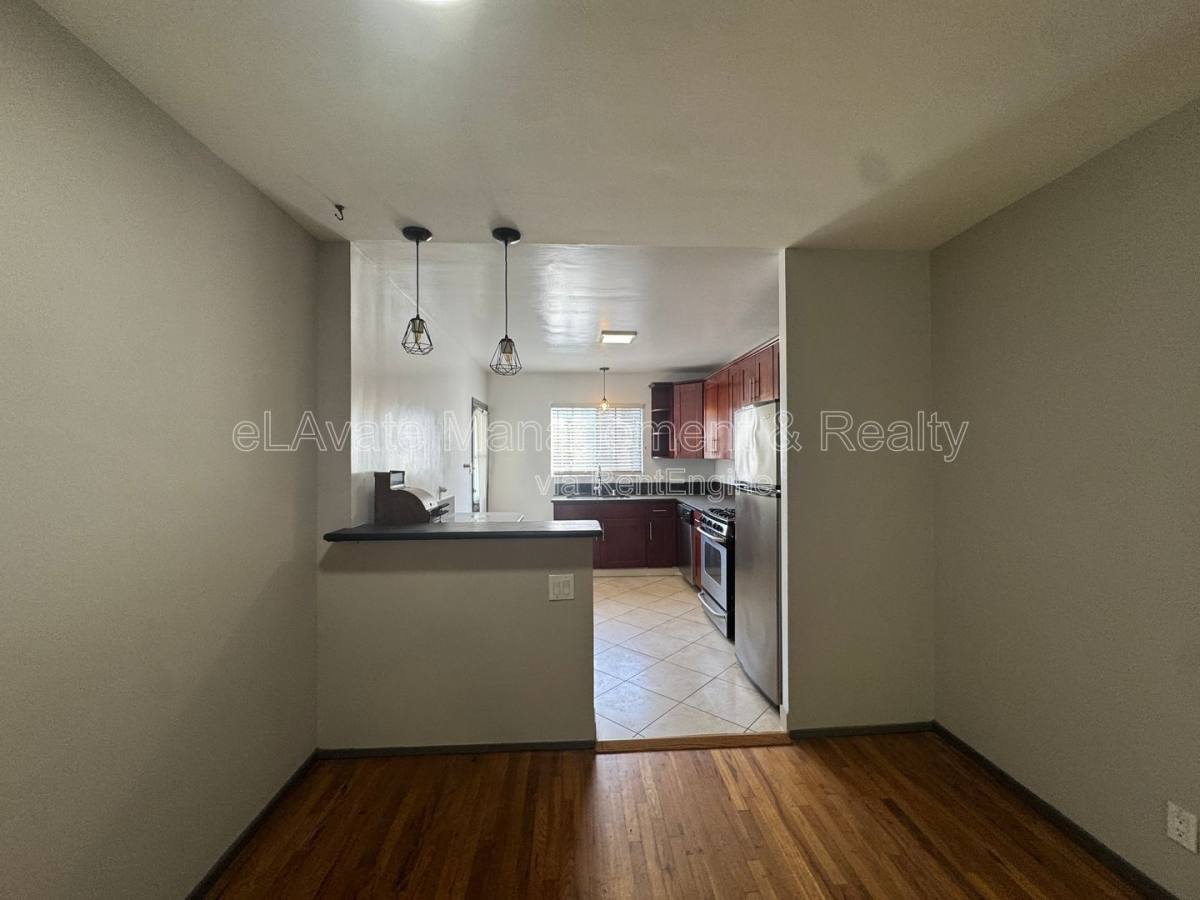 Apartment for rent at 12157 Chandler Blvd #4, Valley Village, CA 91607
