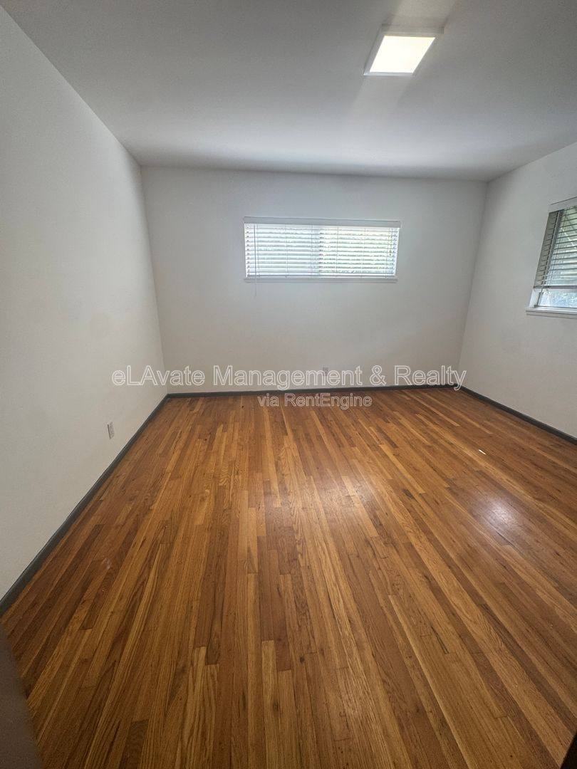 Apartment for rent at 12157 Chandler Blvd #4, Valley Village, CA 91607