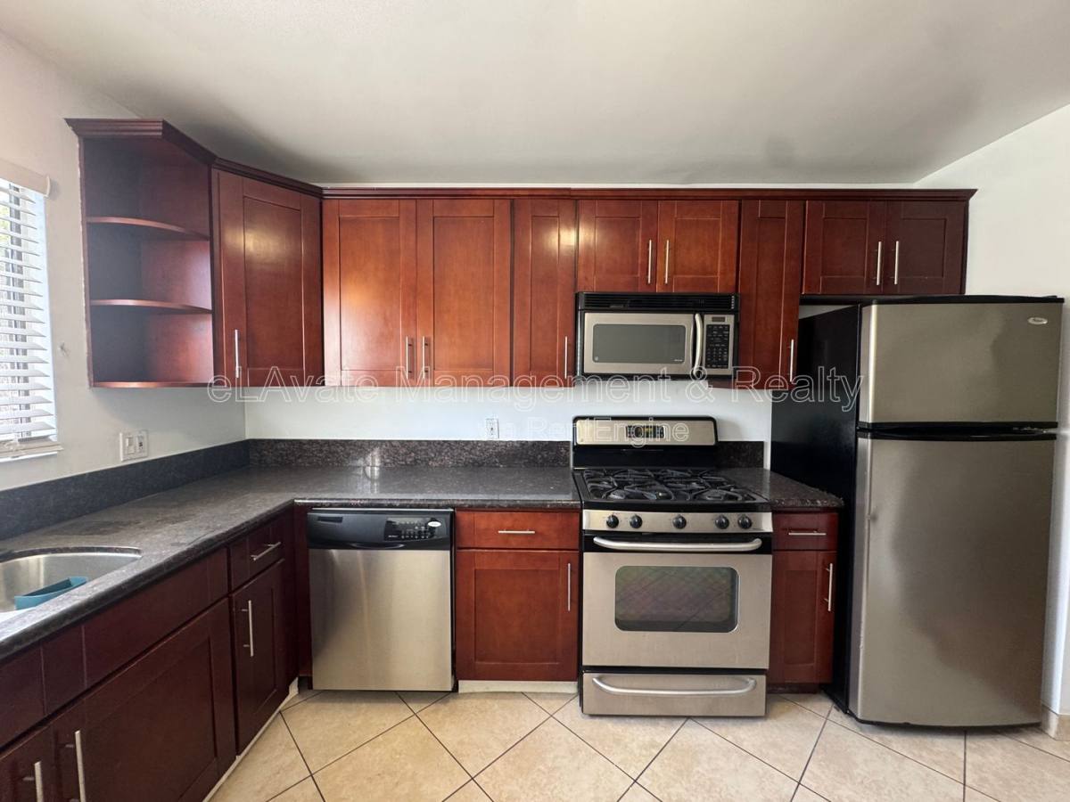 Apartment for rent at 12157 Chandler Blvd #4, Valley Village, CA 91607