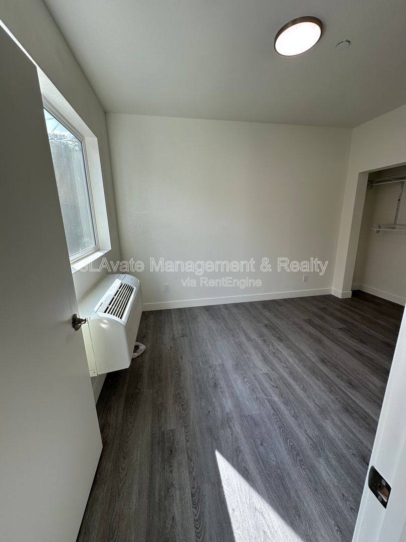 Apartment for rent at 226 W 87th St #204, Los Angeles, CA 90003