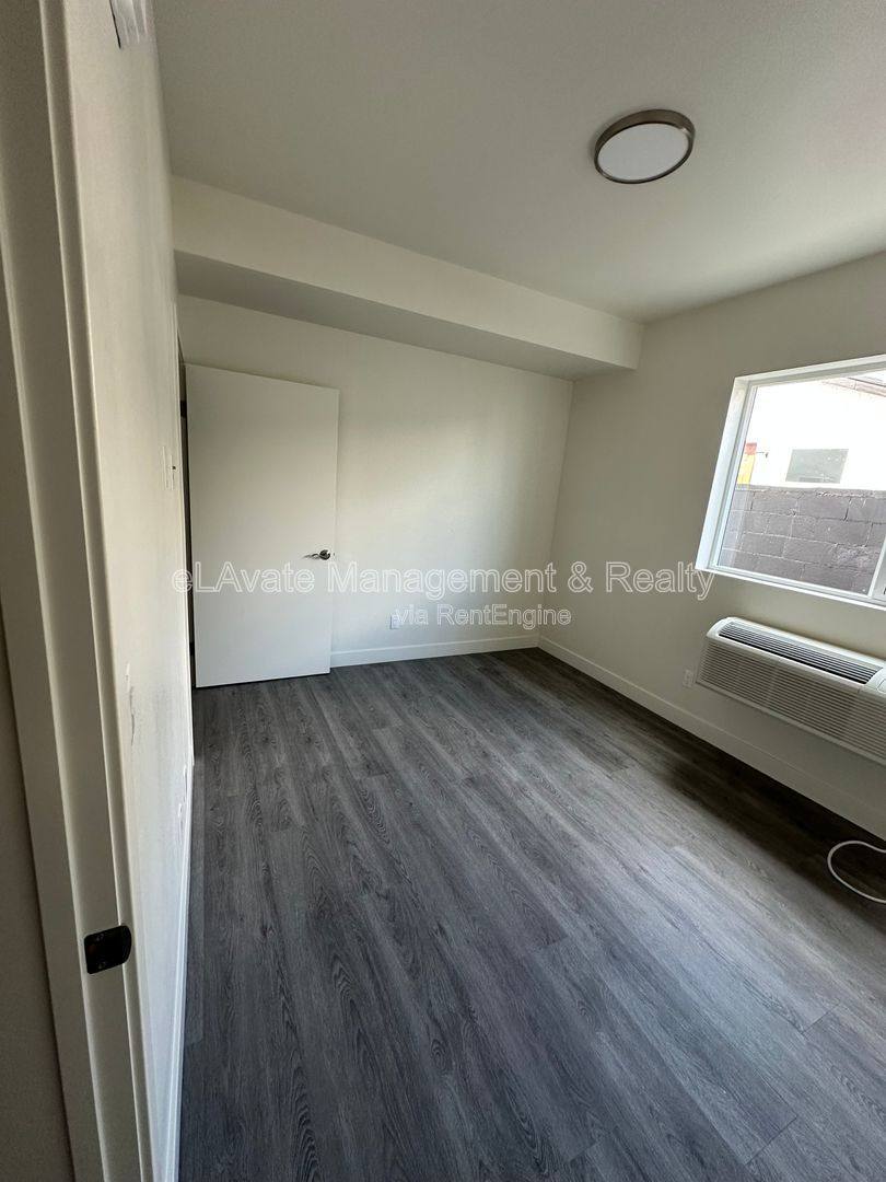 Apartment for rent at 226 W 87th St #204, Los Angeles, CA 90003