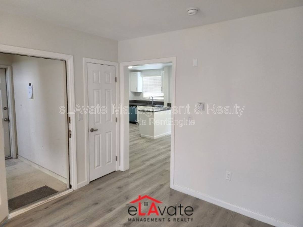 Apartment for rent at 4122 Santa Rosalia Dr #B, Los Angeles, CA 90008