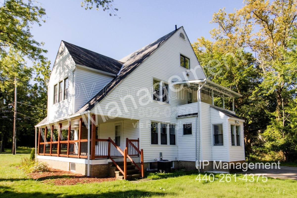 House for rent at 29396 Detroit Rd, Westlake, OH 44145
