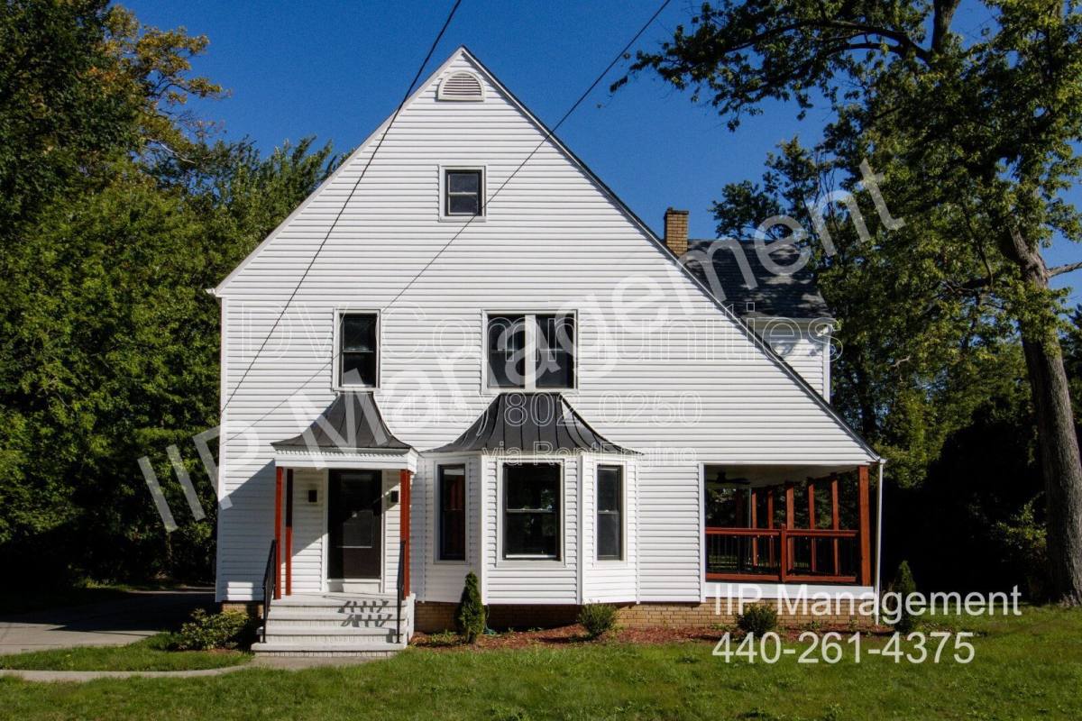 House for rent at 29396 Detroit Rd, Westlake, OH 44145