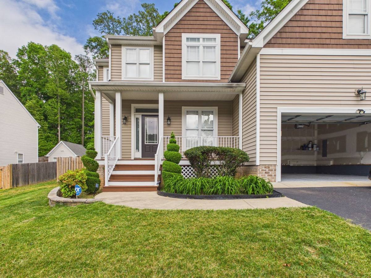 House for rent at 3015 Chislet Dr, Midlothian, VA 23112