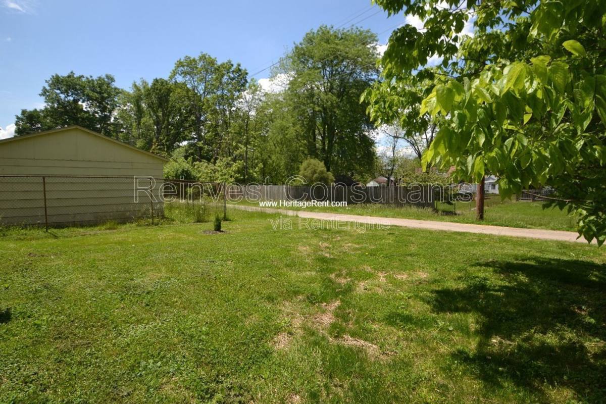 Apartment for rent at 6941 Mulberry St #3, Cincinnati, OH 45239