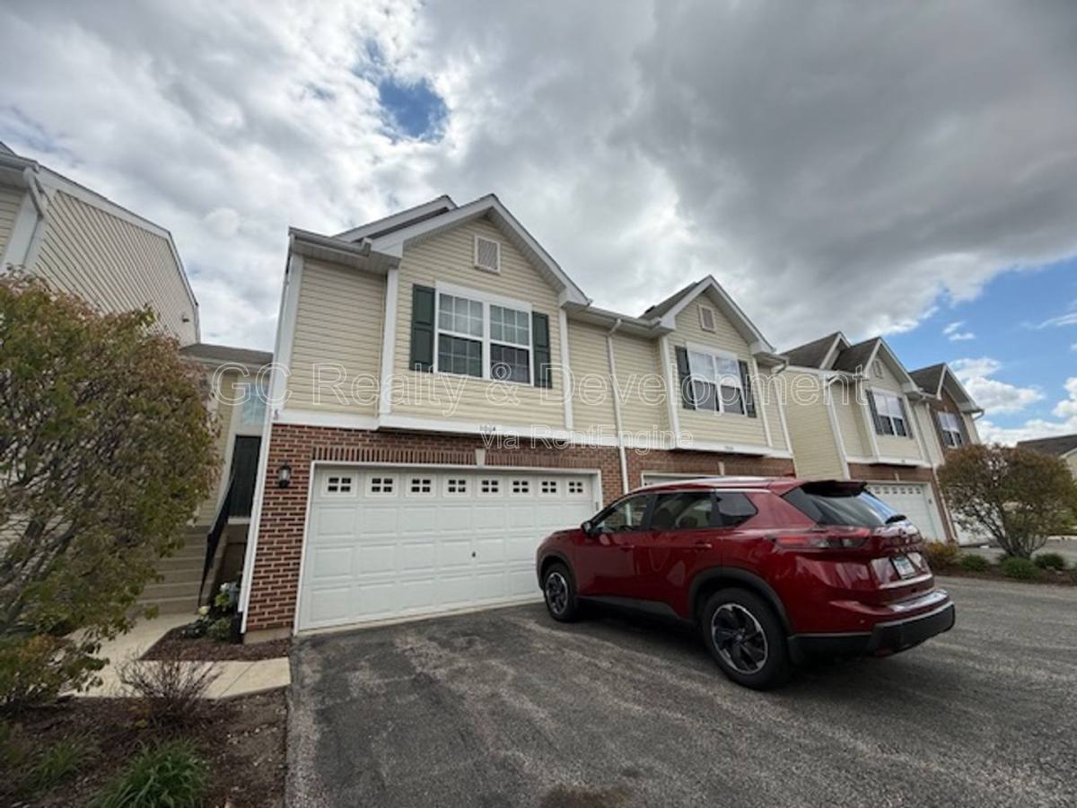 Townhouse for rent at 1064 Turin Dr, Hampshire, IL 60140