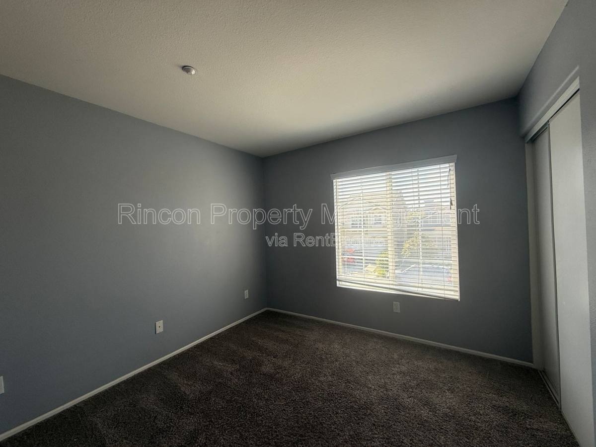 House for rent at 4729 Ellington St, Ventura, CA 93003