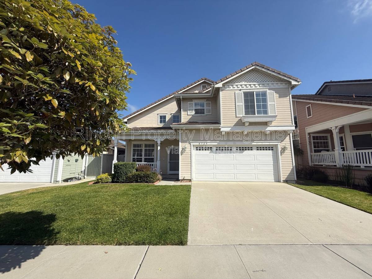 House for rent at 4729 Ellington St, Ventura, CA 93003