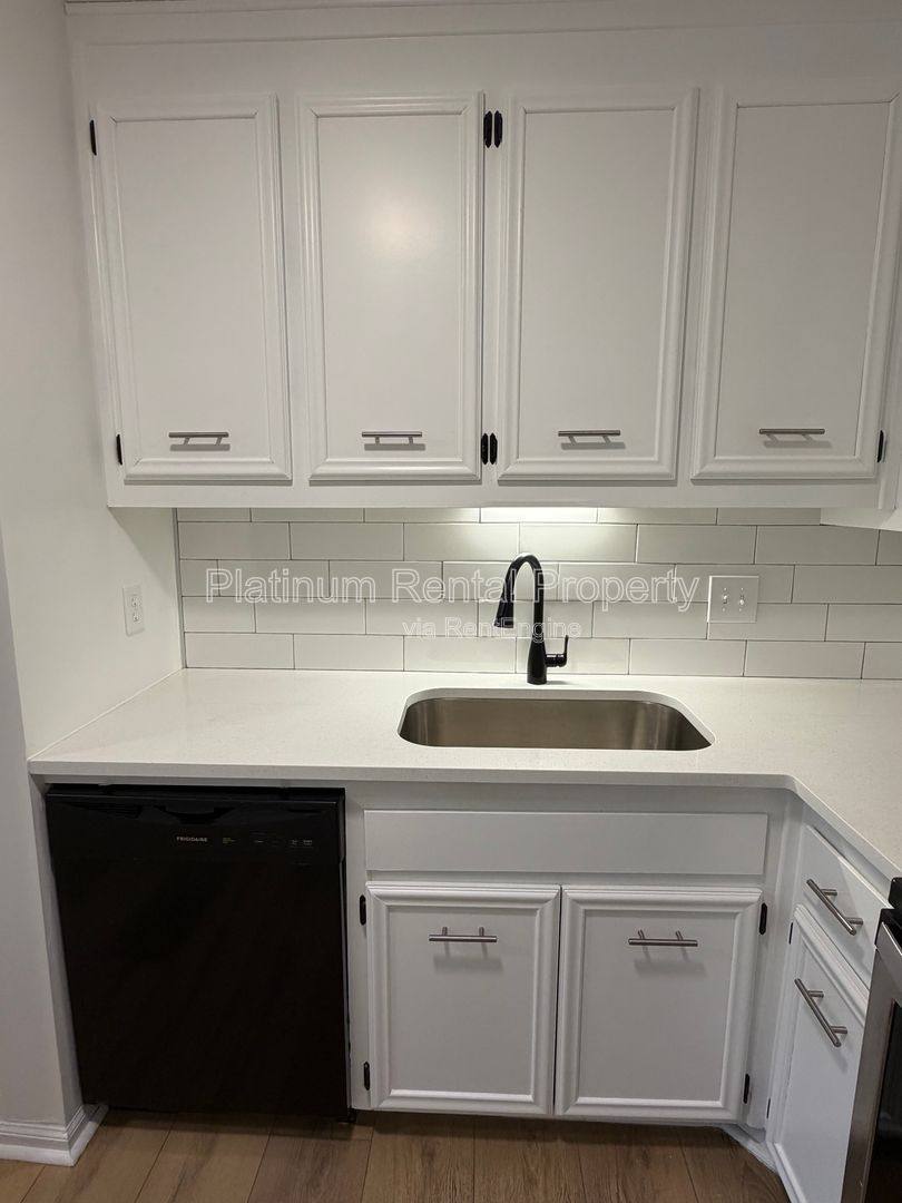 Condo for rent at 335 Winding River Dr #H, Atlanta, GA 30350
