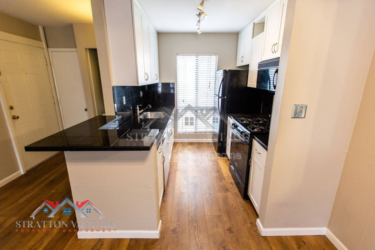 Condo for rent at 3828 N 32nd St #220, Phoenix, AZ 85018