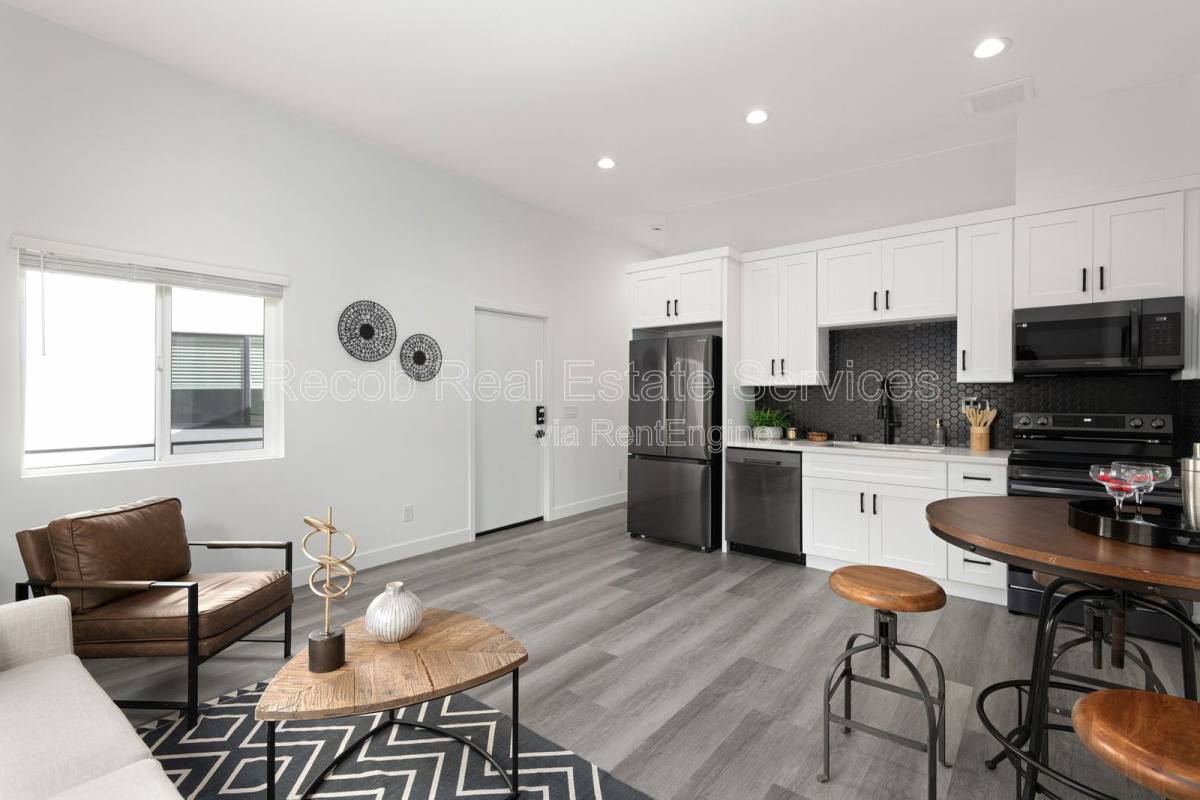 Apartment for rent at 1710 Hanford Dr #1708 1, San Diego, CA 92111