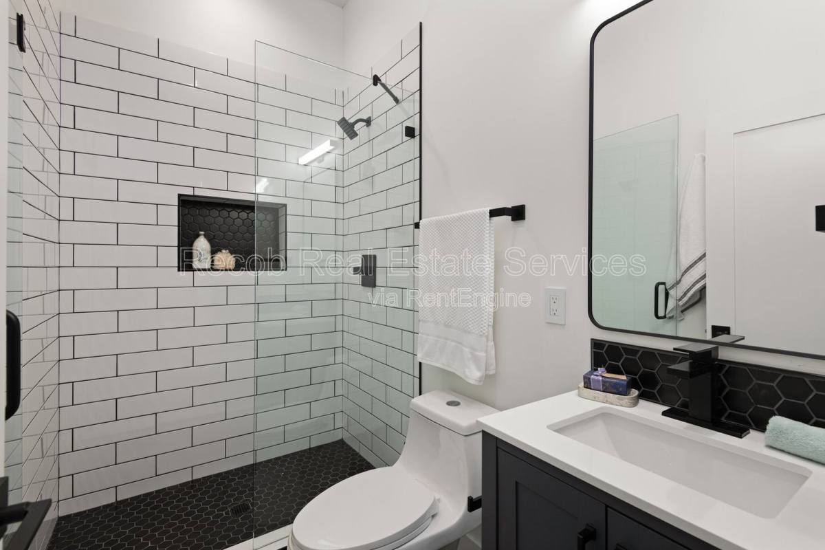 Apartment for rent at 1710 Hanford Dr #1708 1, San Diego, CA 92111