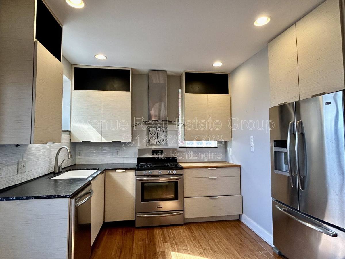 House for rent at 5804 Pershing Ave, Saint Louis, MO 63112
