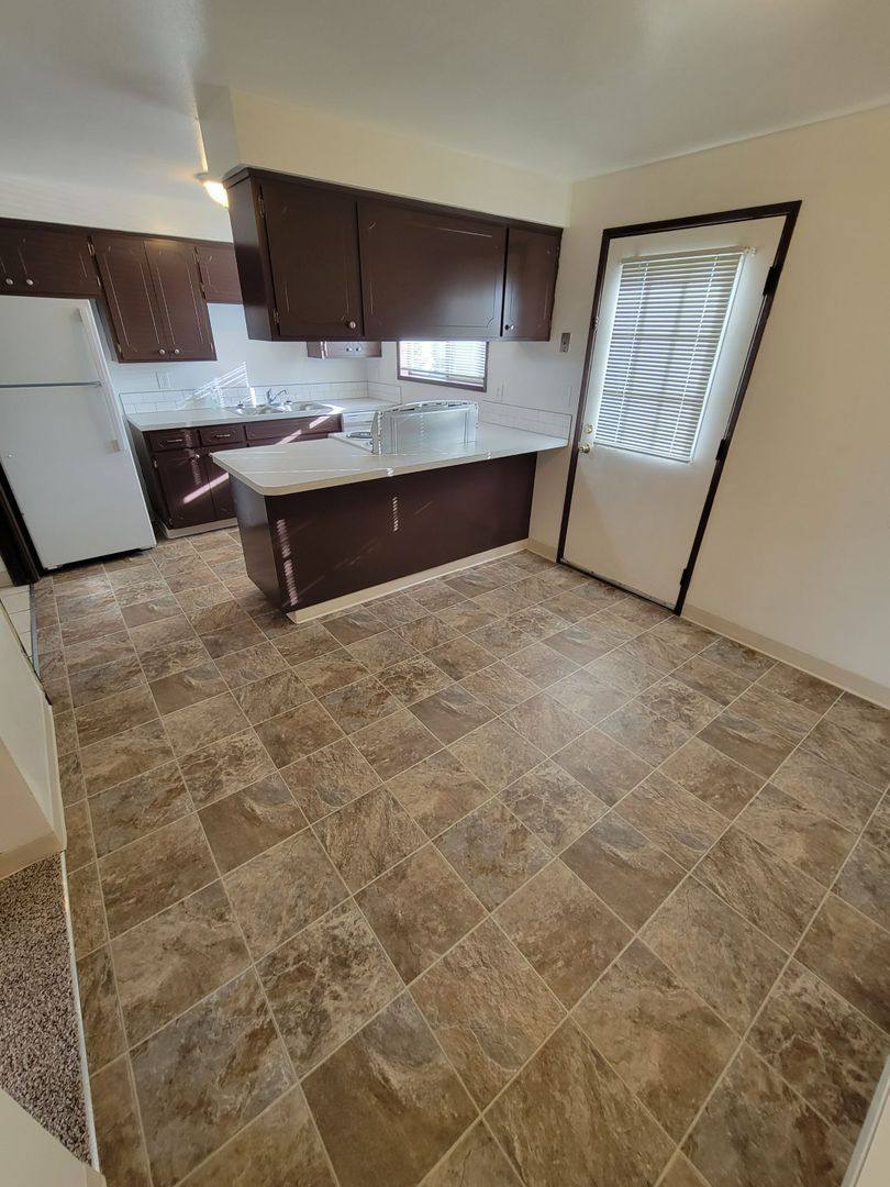 Apartment for rent at 730 Queen Ave SE #15, Albany, OR 97322