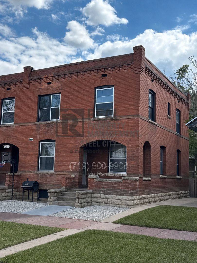 Apartment for rent at 212 W Evans Ave, Pueblo, CO 81004