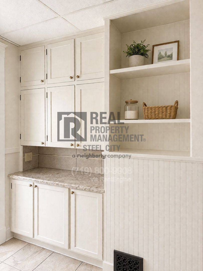 Apartment for rent at 212 W Evans Ave, Pueblo, CO 81004
