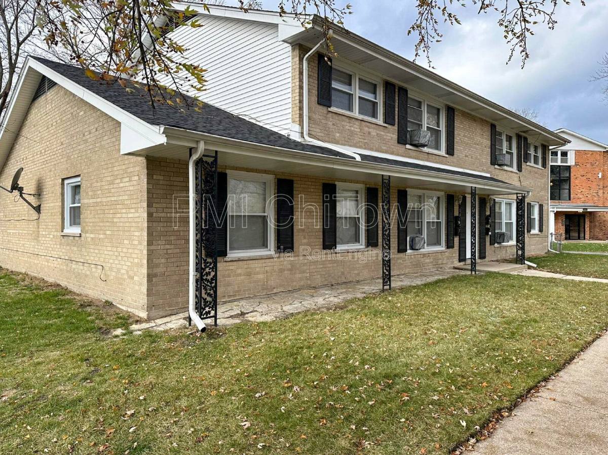 Apartment for rent at 14500 Cottage Grove Ave #3, Dolton, IL 60419