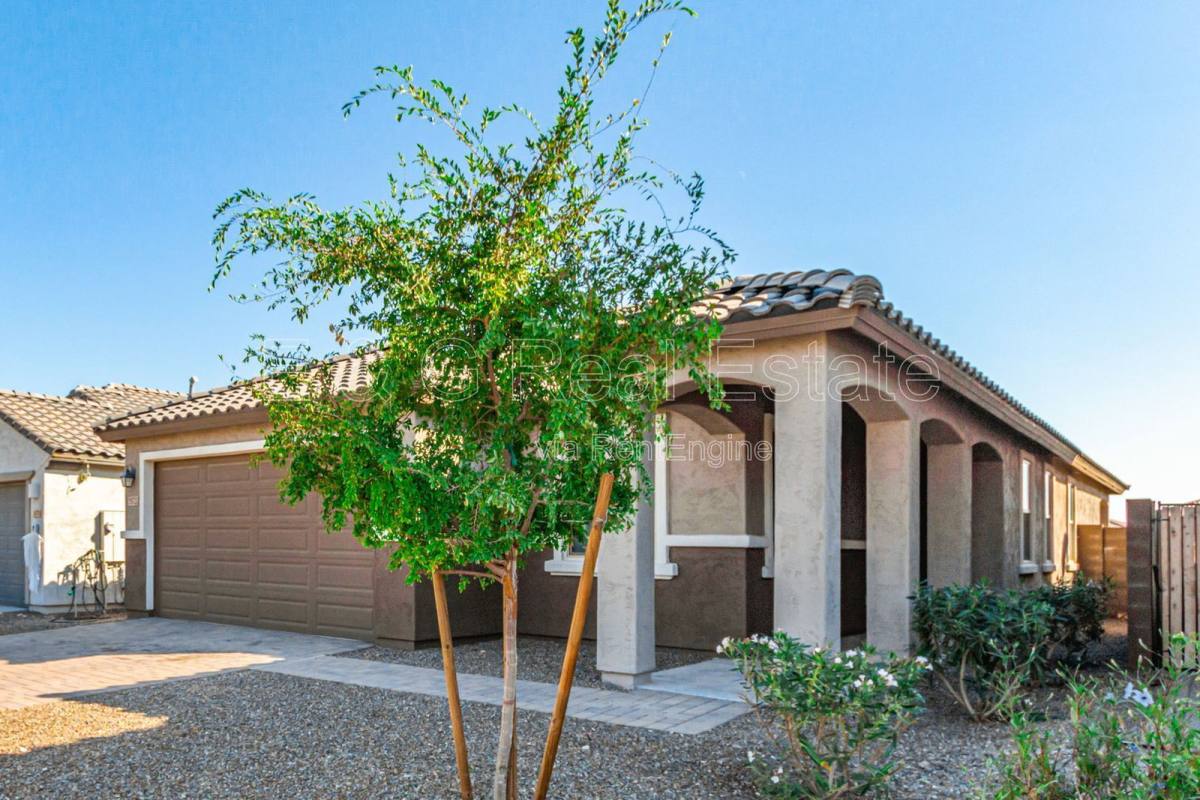 House for rent at 19725 W Rancho Dr, Litchfield Park, AZ 85340