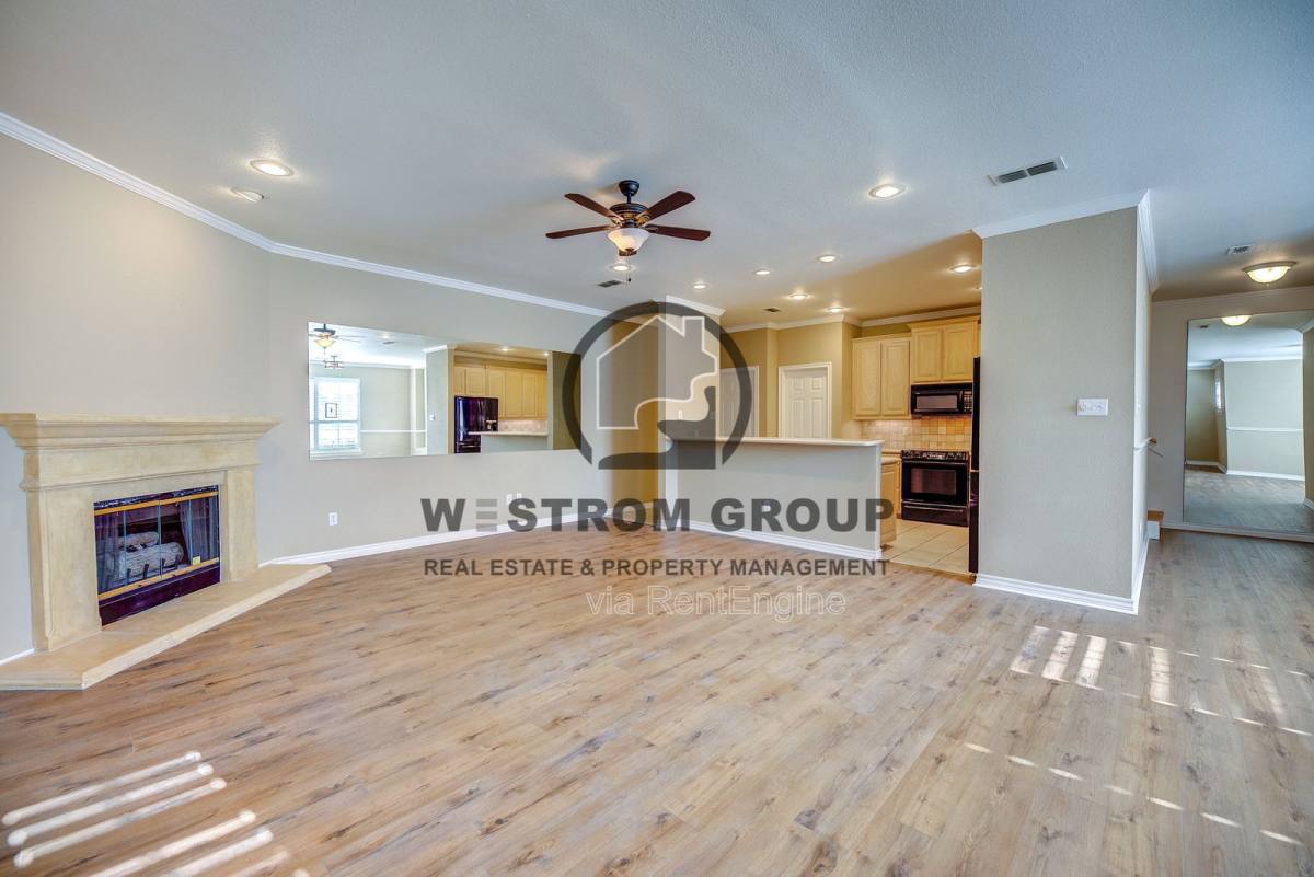 Townhouse for rent at 5855 Pecan Chase, Fort Worth, TX 76132