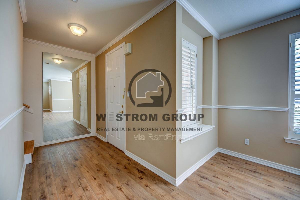 Townhouse for rent at 5855 Pecan Chase, Fort Worth, TX 76132