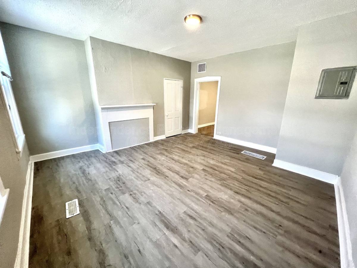 Apartment for rent at 2212 Calumet St #2, Cincinnati, OH 45219