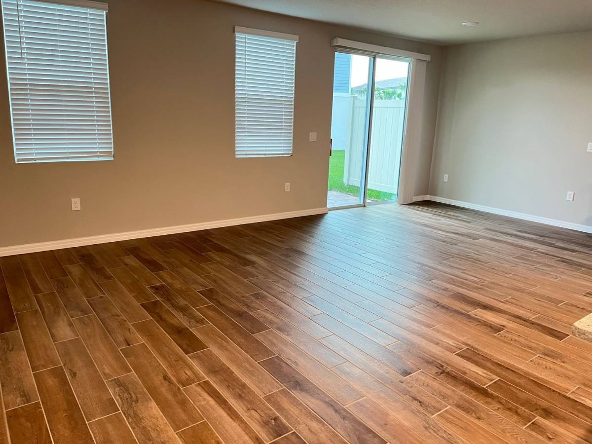 Townhouse for rent at 437 Legacy Loop, Davenport, FL 33896