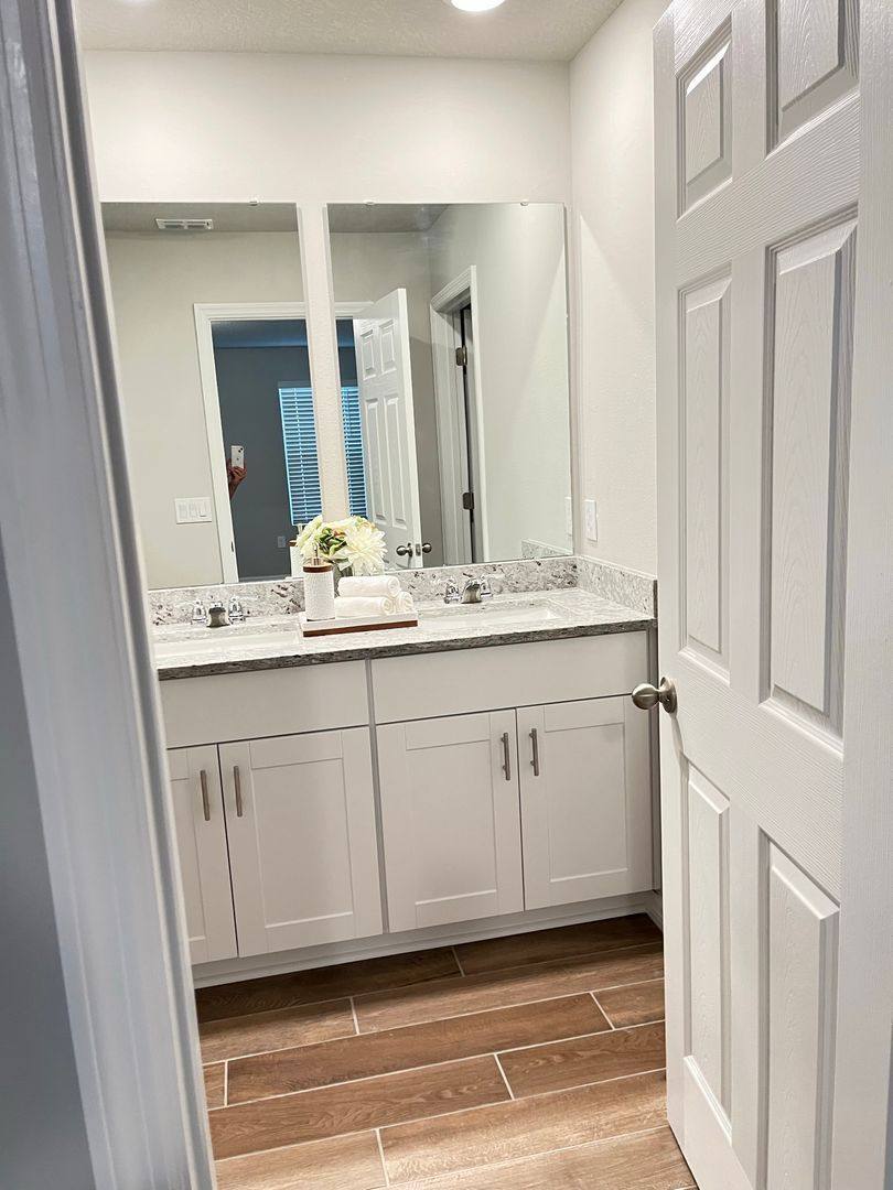 Townhouse for rent at 437 Legacy Loop, Davenport, FL 33896