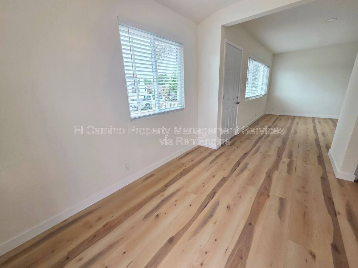 Apartment for rent at 3164 Pine Ave, Long Beach, CA 90807