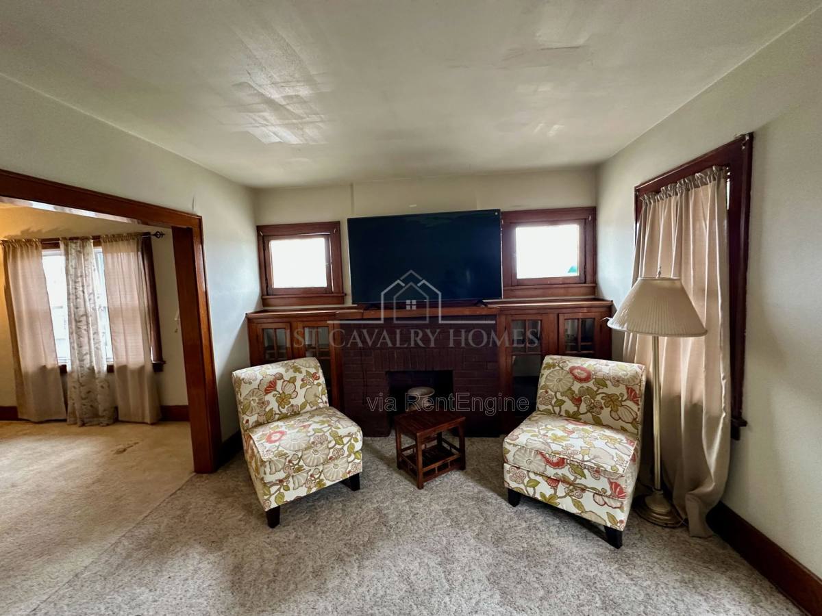 Apartment for rent at 783 E Exchange St #2nd, Akron, OH 44306