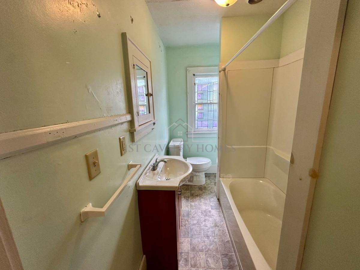 Apartment for rent at 783 E Exchange St #2nd, Akron, OH 44306