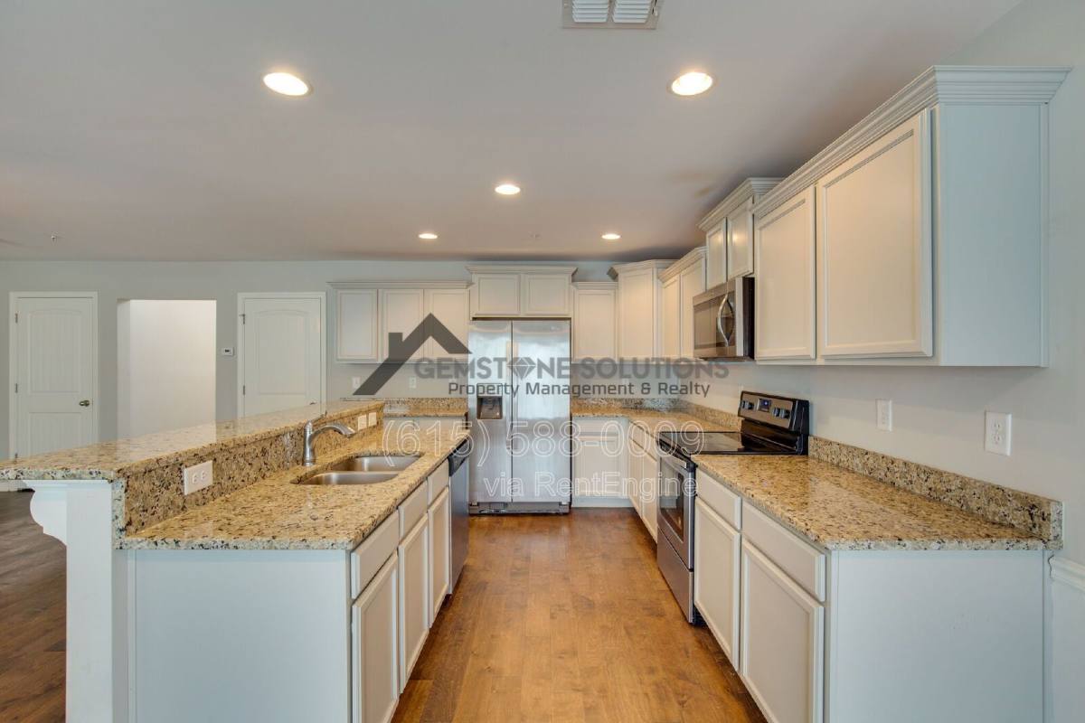 Townhouse for rent at 4018 Commons Dr, Spring Hill, TN 37174