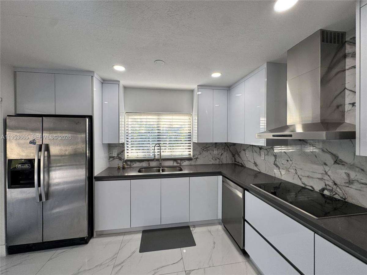 House for rent at 10394 Fairway Heights Blvd #O, Miami, FL 33157