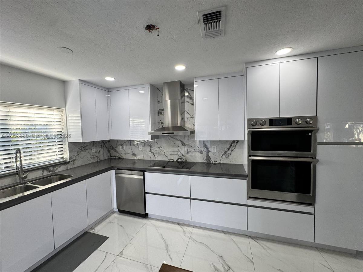 House for rent at 10394 Fairway Heights Blvd #O, Miami, FL 33157