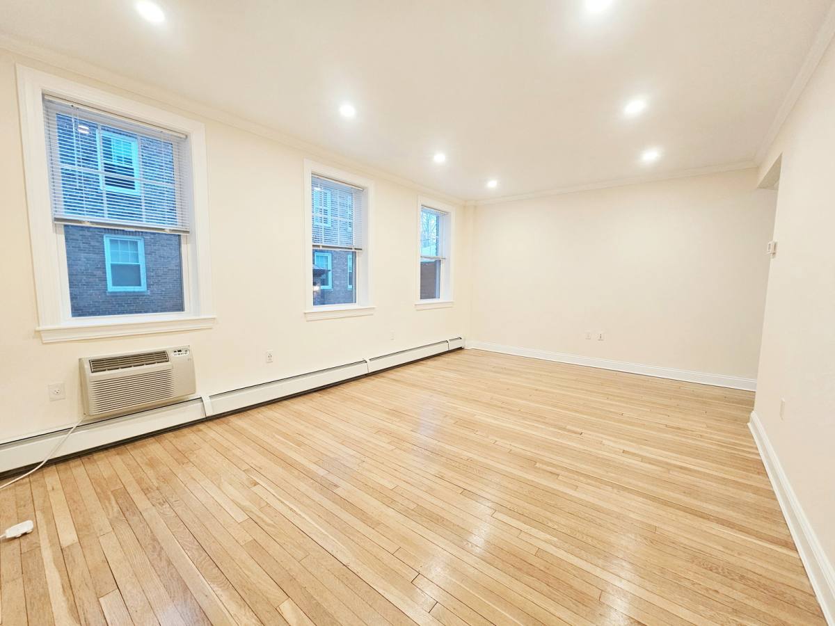 Apartment for rent at 34 Harris St #43, Brookline, MA 02446