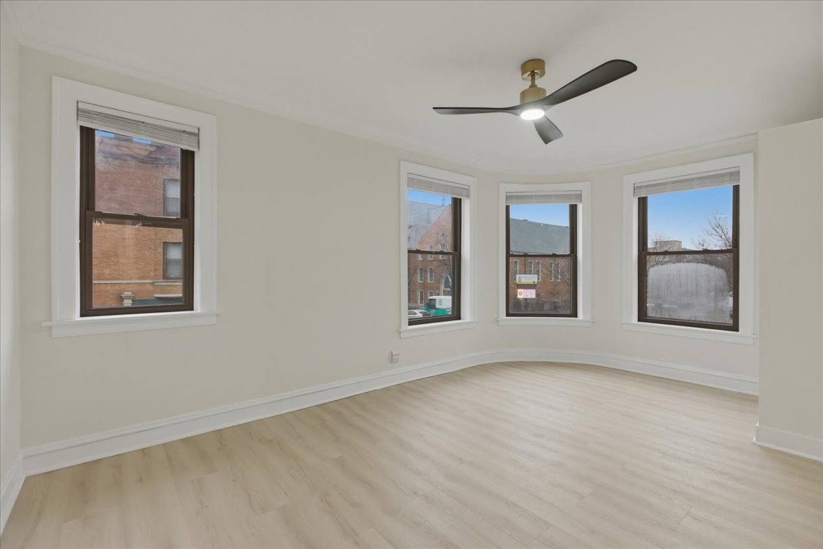 Apartment for rent at 4004 N Bell Ave #2A, Chicago, IL 60618