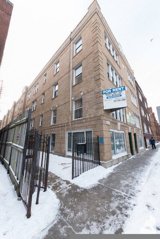 Apartment for rent at 5662 N Ridge Ave #62-2J, Chicago, IL 60660