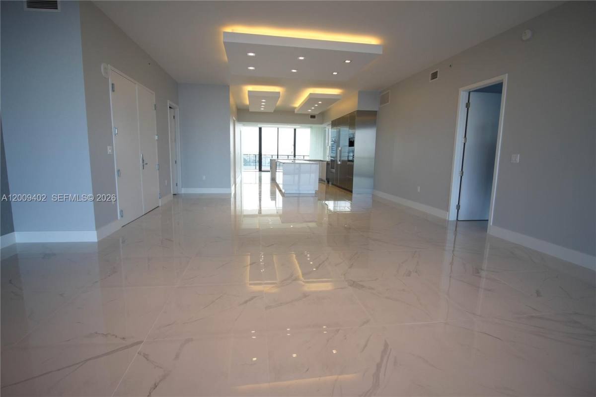 Apartment for rent at 5000 Island Estates Dr #606, North Miami Beach, FL 33160