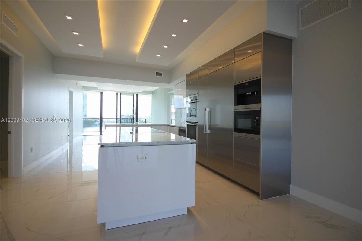 Apartment for rent at 5000 Island Estates Dr #606, North Miami Beach, FL 33160