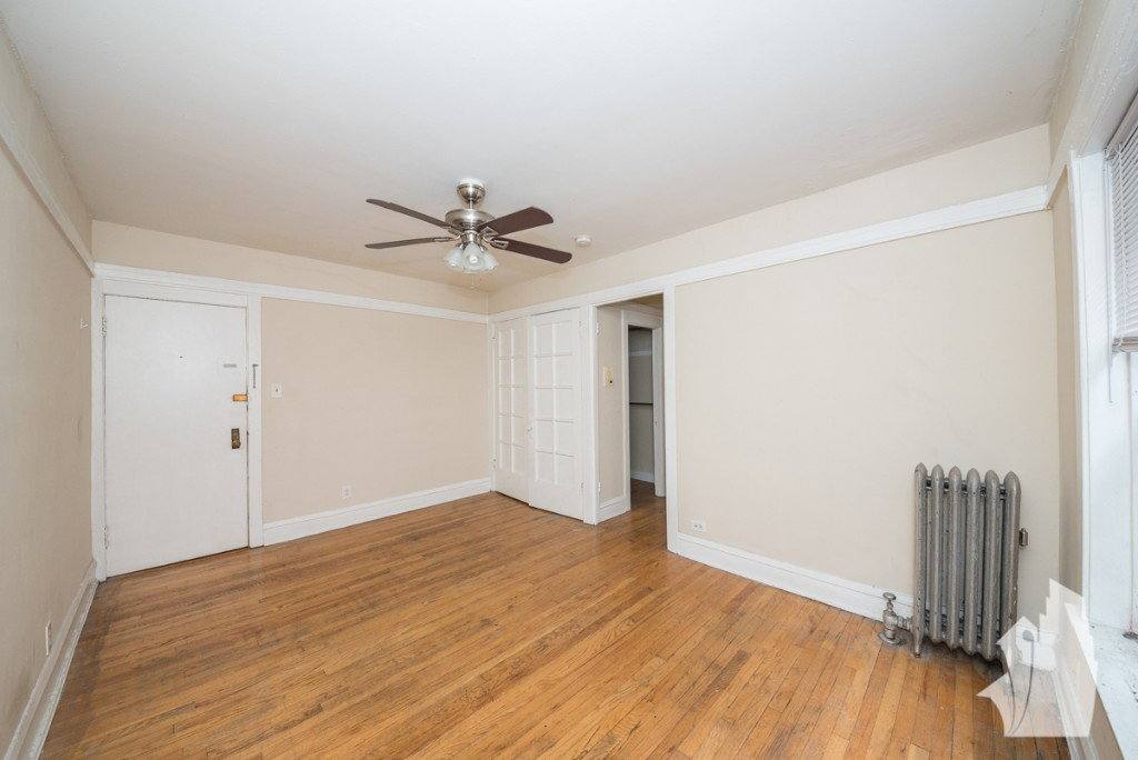 Apartment for rent at 518 W Cornelia Ave #116, Chicago, IL 60657