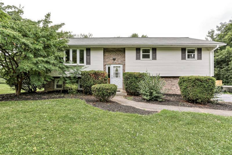 House for rent at 668 Sand Hill Rd, Hershey, PA 17033