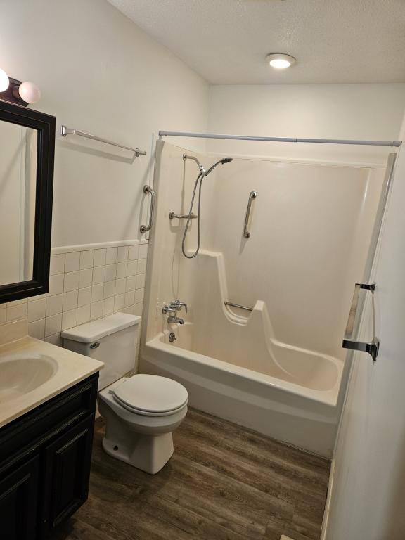 Townhouse for rent at 614 S Mill B, Saint Louis, MI 48880
