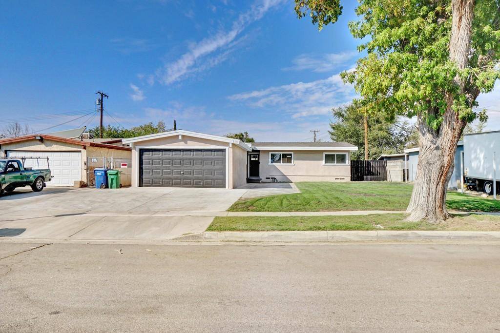 House for rent at 713 W Ave #H-10, Lancaster, CA 93534