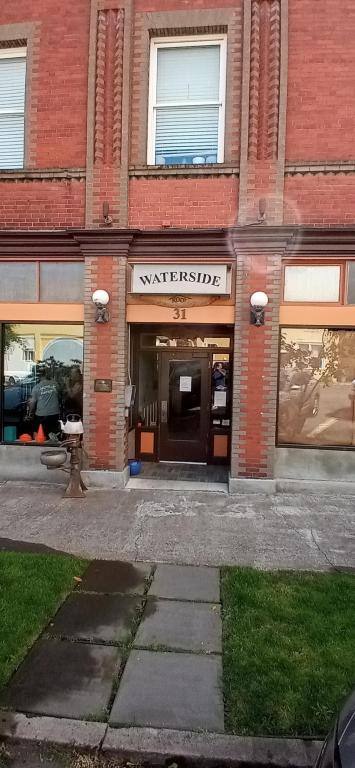 Apartment for rent at 31 Cowlitz St, Saint Helens, OR 97051