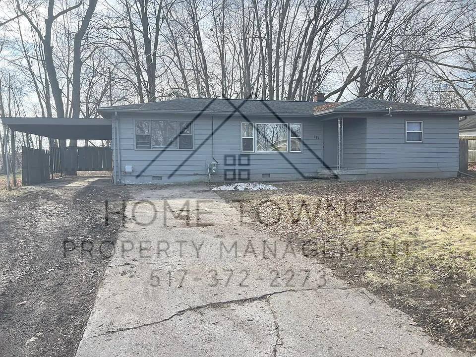 House for rent at 913 Pierce Rd, Lansing, MI 48910