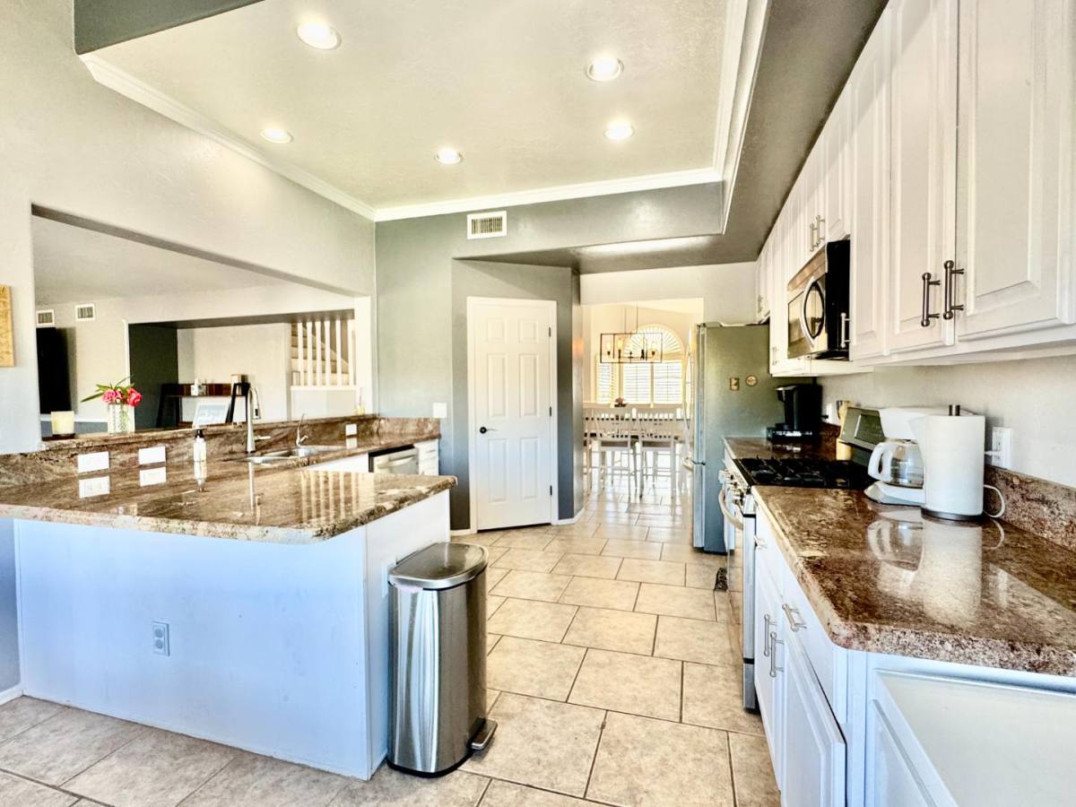 House for rent at 12768 N Lantern Way, Tucson, AZ 85755
