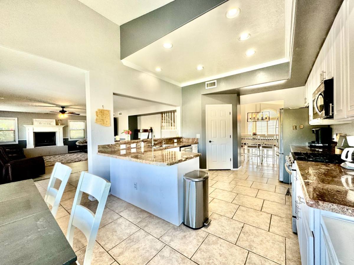 House for rent at 12768 N Lantern Way, Tucson, AZ 85755