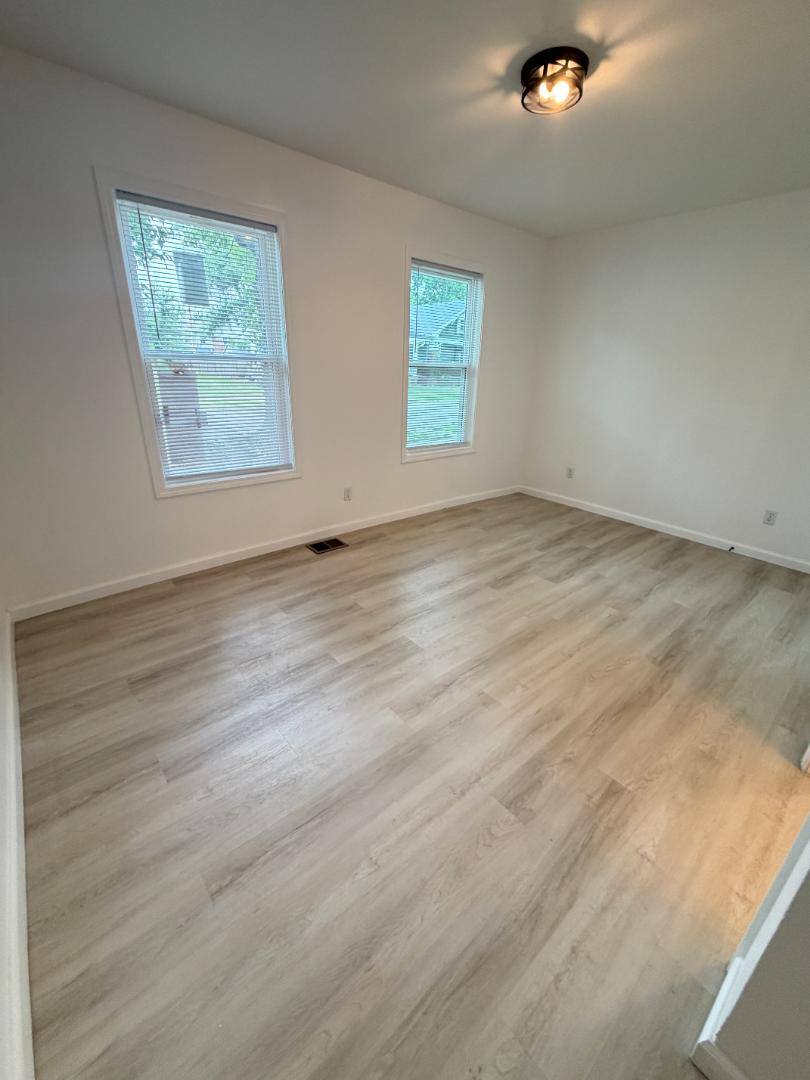 Apartment for rent at 601 E Gum #A Downstairs, Evansville, IN 47713