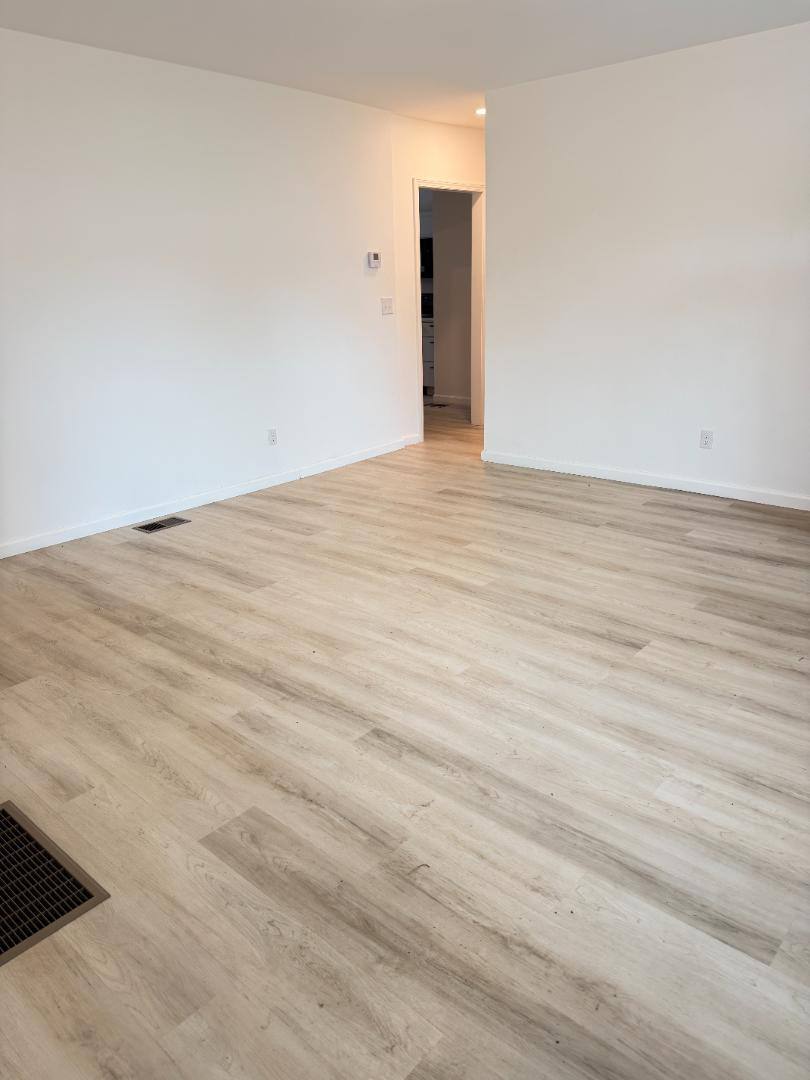 Apartment for rent at 601 E Gum #A Downstairs, Evansville, IN 47713