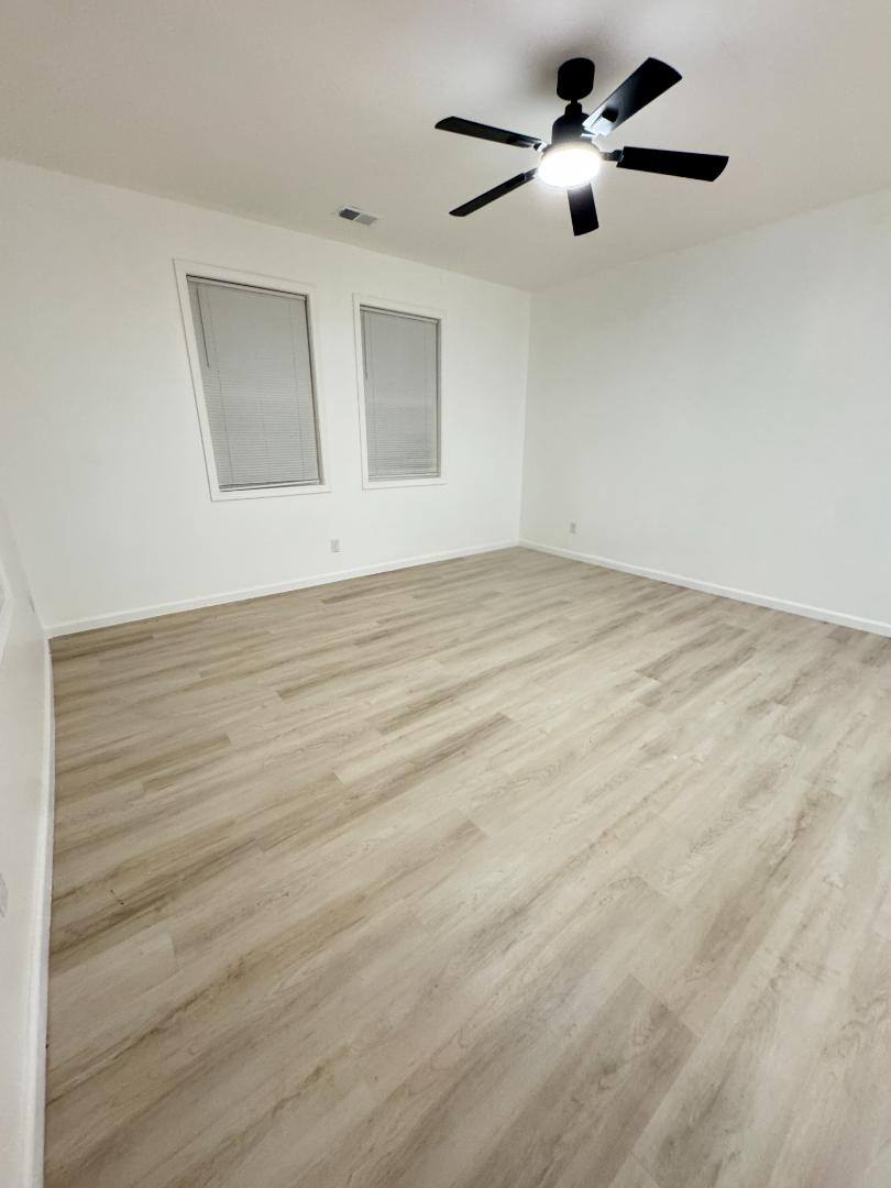 Apartment for rent at 601 E Gum #A Downstairs, Evansville, IN 47713